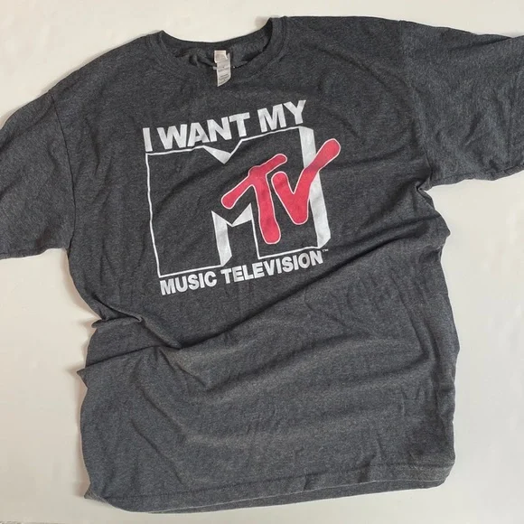 Graphic tshirt - Picture 1 of 1